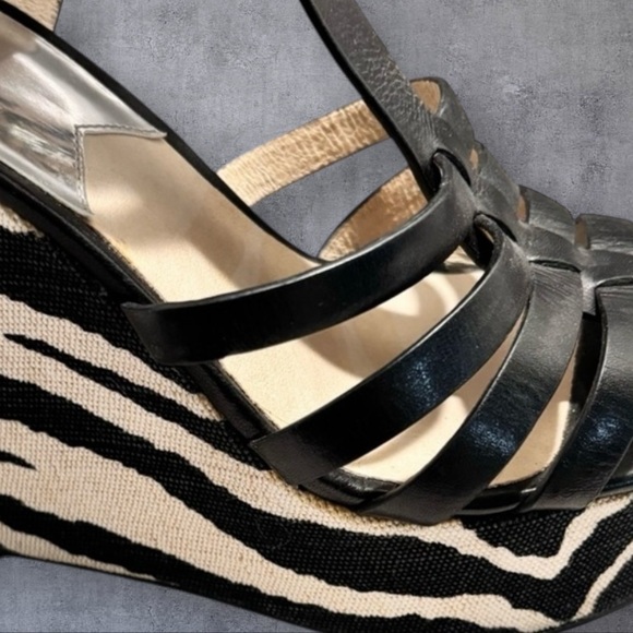 ZEBRA print heel Black and Tan Strappy Wedge MICHAEL KORS WEDGE Sandals NEW!! - Picture 5 of 7